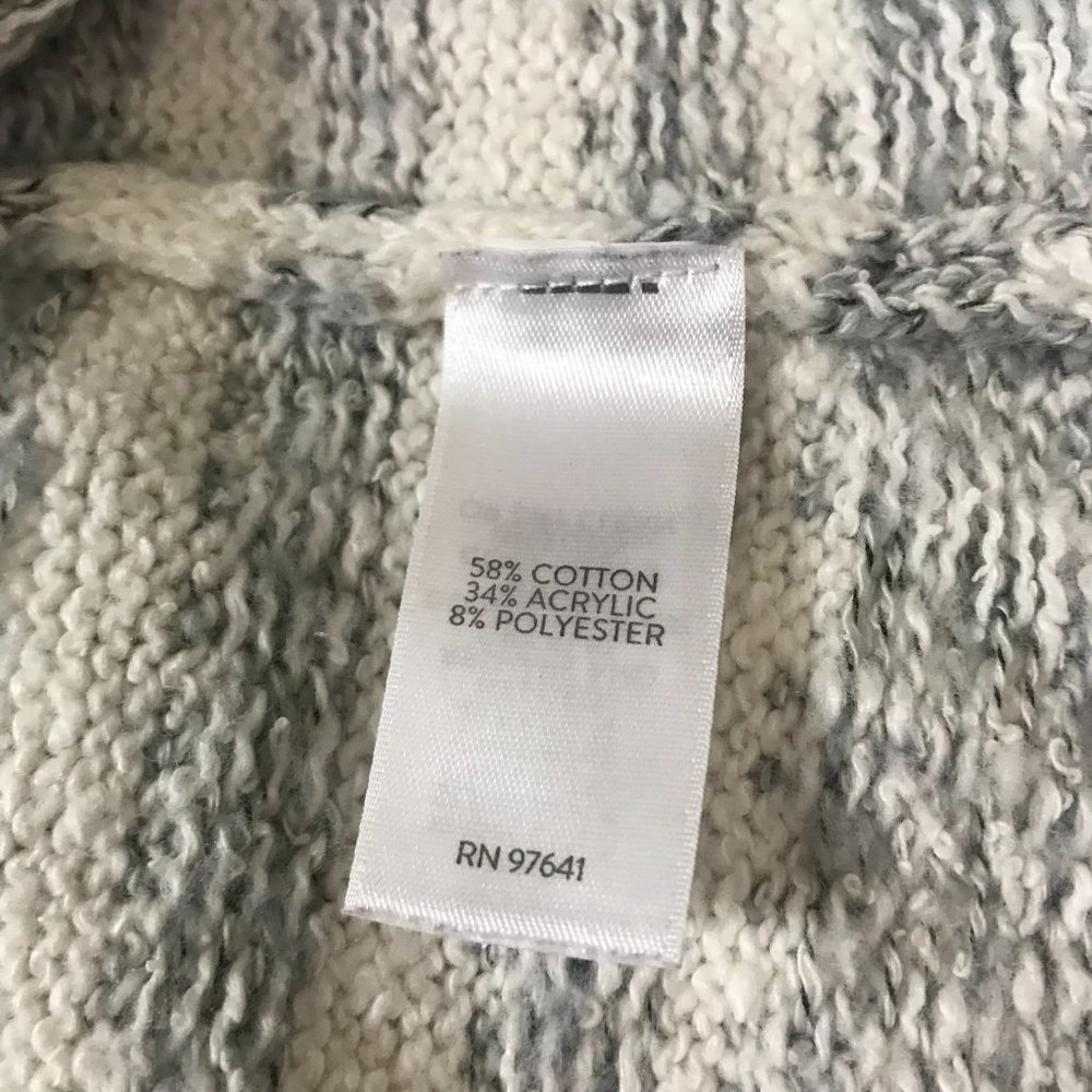 J. Jill Gray White Fair Isle Sweater Size S EUC - Picture 4 of 4